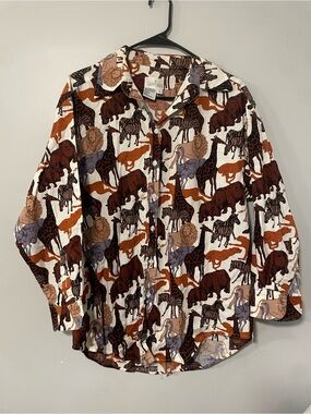 Carry Back 100% Cotton Animal Print Art Zoo Button Down Large